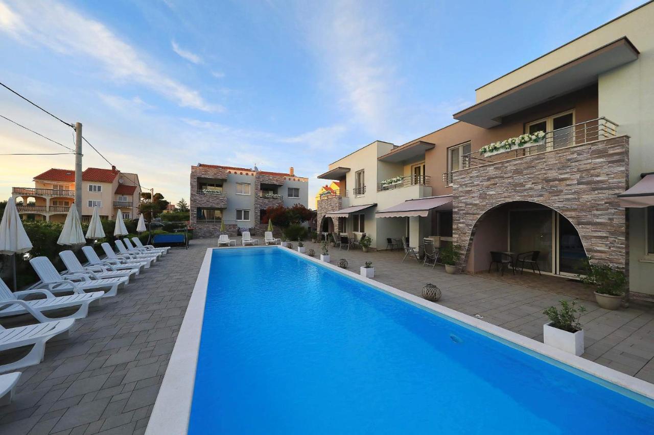 Apartments Punta Privlaka  Exterior foto