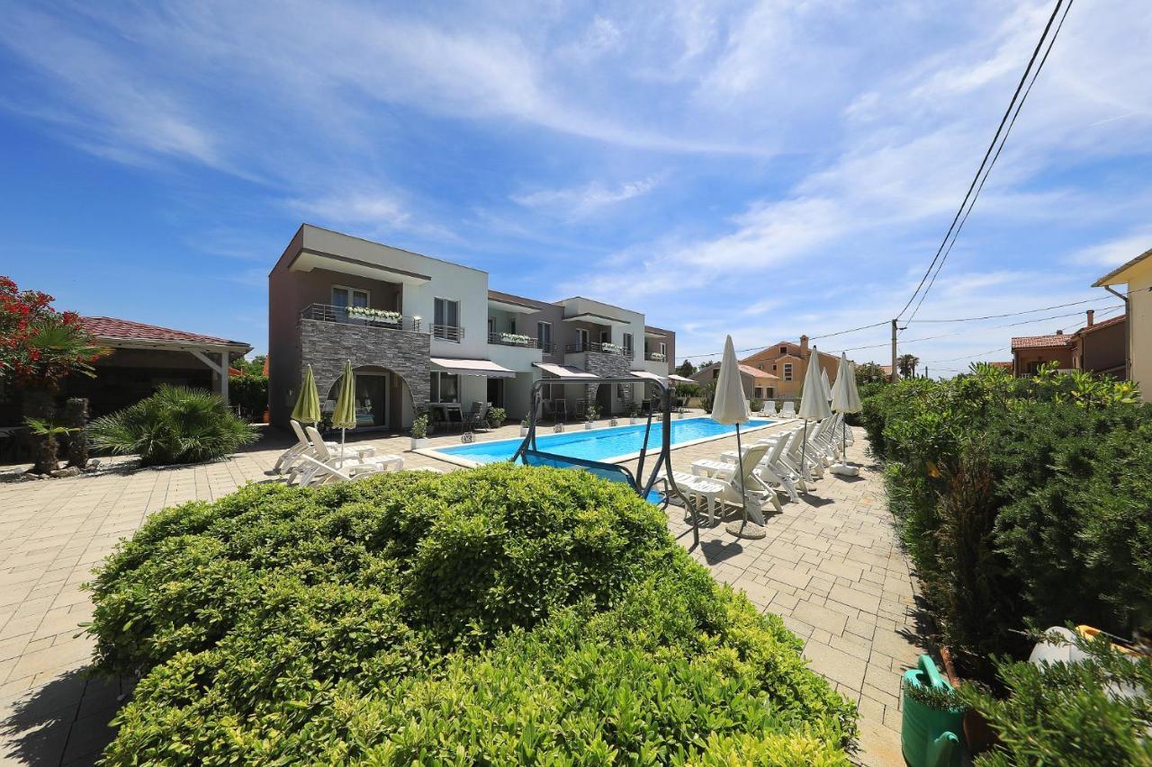 Apartments Punta Privlaka  Exterior foto